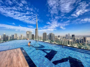 1BR With Rooftop Pool Offering Burj Khalifa Views 6212
